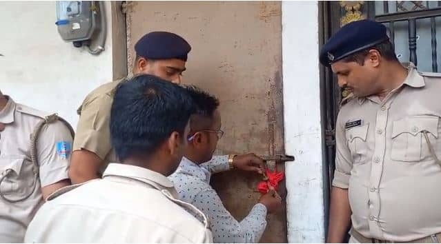 जमशेदपुर में JNAC की बड़ी कार्रवाई, लाखों रुपए का तम्बाकू जब्त, गोदाम को किया सील