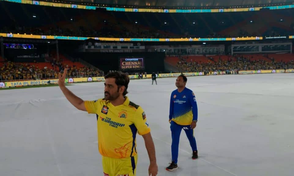 कहां नहीं हैं माही के कद्रदान ?, IPL जीतने पर पूर्व पाकिस्तानी क्रिकेटर रमीज राजा ने की महेन्द्र सिंह धोनी की तारीफ