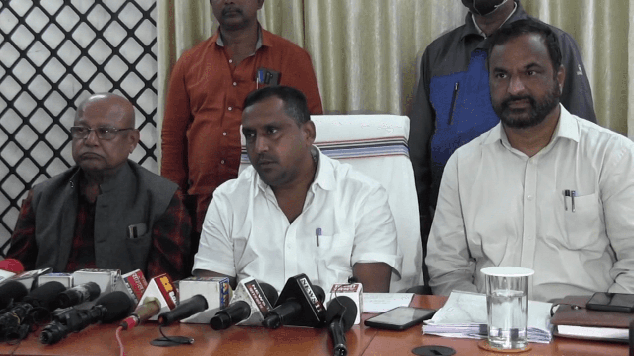 स्वास्थ्य मंत्री बन्ना गुप्ता ने टाटा कंपनी के खिलाफ खोला मोर्चा,  कहा सड़क से लेकर सदन तक लड़ेंगे लड़ाई  