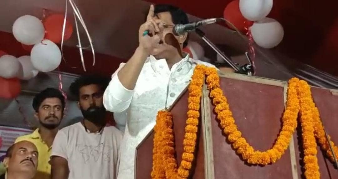 आनंद मोहन का पीएम पर तंज, कहा- 'दो गुजराती देश की संपत्ति बेच रहे और दो गुजराती ही खरीद रहे हैं'