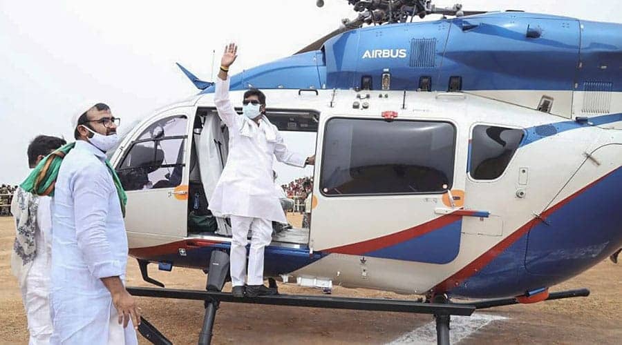 बालासोर रेल हादसा : झारखंड के यात्रियों के इलाज के लिए मुख्यमंत्री भेज रहे हैं हेलीकॉप्टर से डाक्टरों की टीम