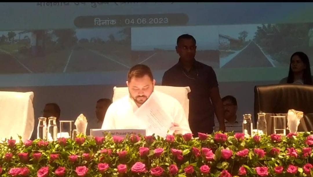 Tejswi on train accident: तेजस्वी ने रेल हादसे पर जताया दुख, कहा - बच्चों- महिलाओं के रोने से मन है दुखी