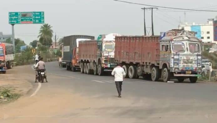 छात्रों का बंद आंदोलन टांय-टांय फिस्स! लोबिन दादा ने बंद सफल होने का किया दावा