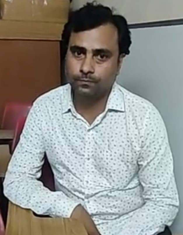 बेगूसराय: पंजाब नेशनल बैंक का फर्जी अधिकारी गिरफ़्तार, बैंक में नौकरी दिलाने व लोन सेटेलमेंट का करता था काम