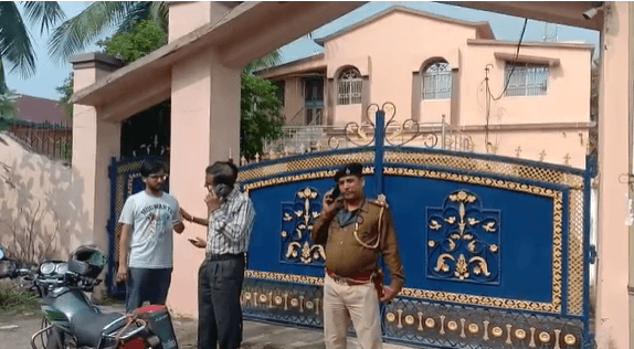 सरायकेला डकैती कांड :  CCTV कैमरे में नजर आए दर्जन भर से ज्यादा डकैत, यहां मिला उनके मोबाइल का लोकेशन