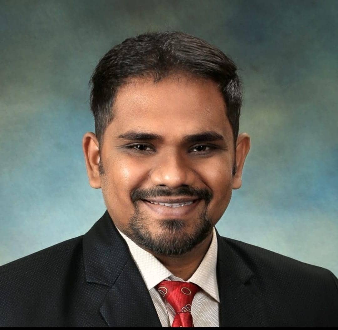 अभी पत्नी के हाथों की मेहंदी भी नहीं छूटी थी कि उजड़ गया मांग का सिंदूर,जानिए IIT ISM के प्रोफेसर की मौत की दुख भरी कहानी 