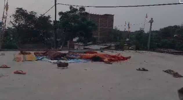 हत्याकांड के आरोपी सनकी ने 3 बेटियों सहित पत्नी का रेता गला, अपनी भी ली जान