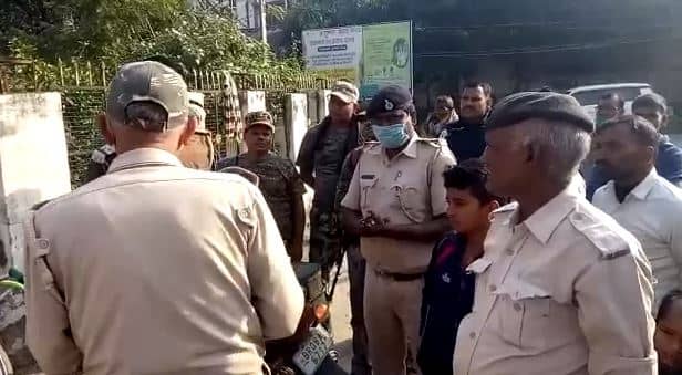 आपसी रंजिश में हुई गोलीबारी, एक व्यक्ति की मौत, पांच घायल