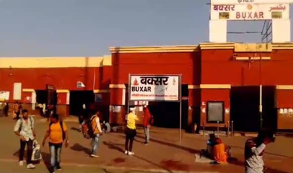 बक्सर में ट्रेन से कटकर महिला की मौत, उतरने के दौरान हुआ हादसा