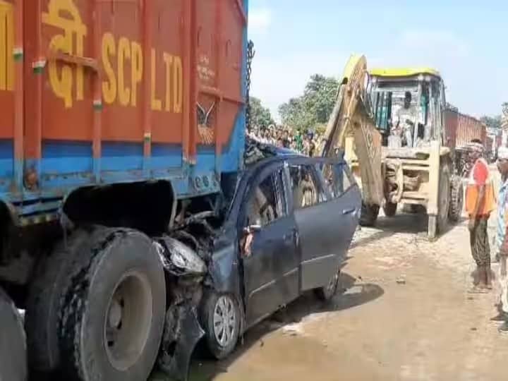 कार ने खड़ी ट्रक को मारी टक्कर, गाड़ी में बैठा था पूरा परिवार, पिता- पुत्री की मौत, अन्य घायल  