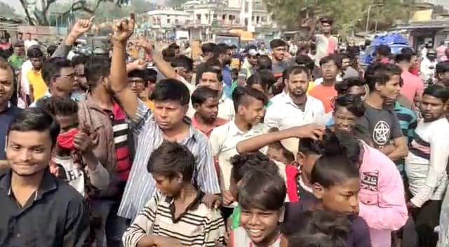 रेस्त्रां खाना खाने के बाद बिल दिखाने पर शुरू कर दी तोड़-फोड़, जानिए क्या है मामला