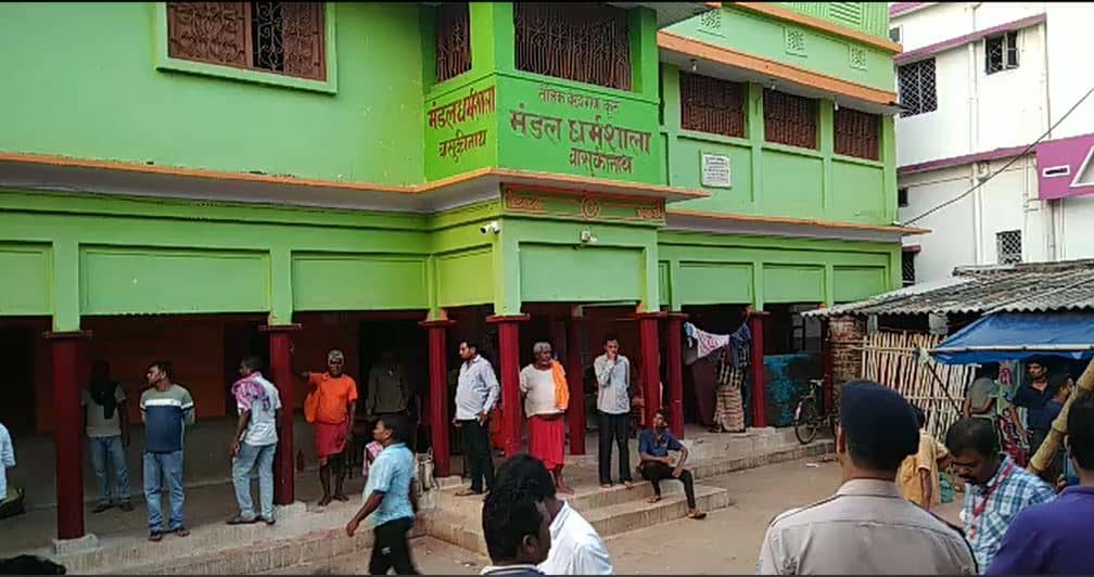 बासुकीनाथ धाम में प्रशासनिक निर्देश का पालन नहीं करना दो धर्मशाला को पड़ा महंगा, एसडीओ ने किया सील