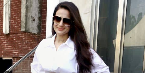 चेक बाउंस मामले में रांची सिविल कोर्ट में अमीषा पटेल ने लगाई हाजिरी, कहा- ‘मेरे ऊपर लगे सारे आरोप झूठे’