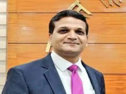 आईएएस छवि रंजन: अभी सलाखों में ही कटेगी रात! 17 जुलाई को पीएमएलए कोर्ट में होगी सुनवाई