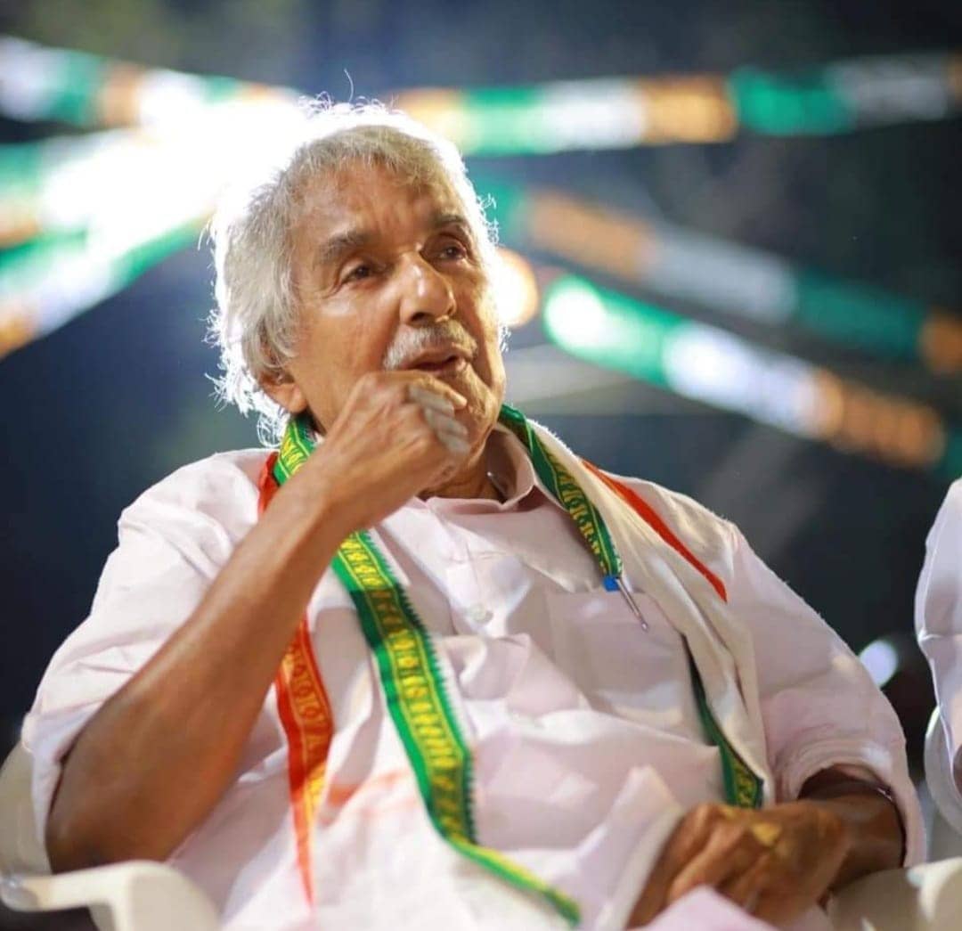 केरल के पूर्व मुख्यमंत्री ओमन चांडी का निधन, कई प्रमुख लोगों ने जताया शोक
