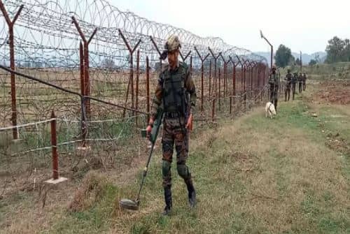 हाईकोर्ट ने झारखंड में बांग्लादेशी घुसपैठ को लेकर केन्द्र से मांगा जवाब, 6 सितंबर को सुनवाई की तारीख निर्धारित