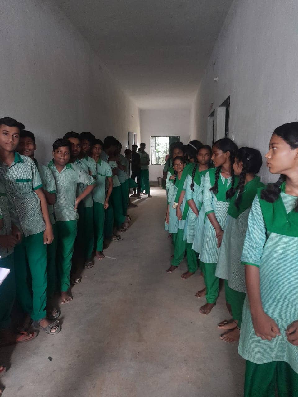 बाल संसद - बच्चों ने सिखाया कैसे सम्पन्न होता है निष्पक्ष चुनाव, चुना अपना प्रधानमंत्री