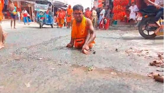 सर चढ़कर बोल रही है बाबा भोलेनाथ की दीवानगी, जानें कैसे दिव्यांग बम ने घसीटते हुए नापी 105 किलोमीटर की दूरी