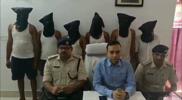 देवघर में 6 शातिर साइबर अपराधी गिरफ्तार,मास्टरमाइंड सुभाष दास तीसरी बार भेजा गया जेल 