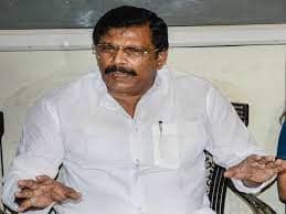 प्रॉपर्टी डीलर हत्याकंड:  आशुतोष शाही के परिजनों से मिले आनंद मोहन, कहा- हत्या की जितनी निंदा की जाये कम है