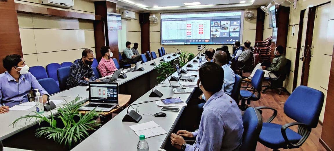 सीजीएफ की स्वीकृत योजनाओं के कार्य जल्द हों शुरू  : सचिव मनीष रंजन 