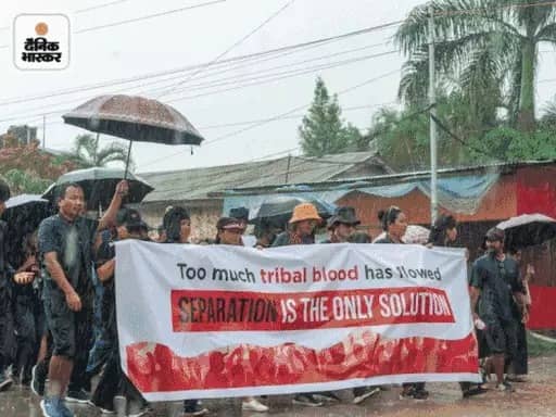 मणिपुर में 'इंडिया' की इंट्री, विपक्षी दलों के गठबंधन के सांसदों का  दौरा, सीएम बीरेन अलाप रहे हैं आंतरिक मामलों में हस्तक्षेप का राग