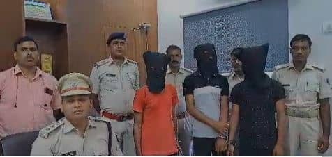 सीतामढ़ी में मिनी गन फैक्ट्री का खुलासा, हथियार तस्कर समेत 3 गिरफ्तार