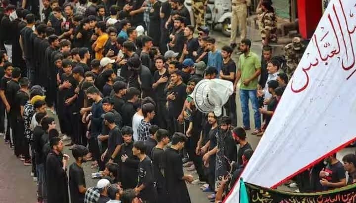 जम्मू कश्मीर में 33 साल बाद निकला मोहर्रम का जुलूस, 1990 के बाद आतंकवाद की वजह से लगा था प्रतिबंध