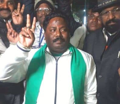 बीजेपी विधायक दल के नेता चुनने को लेकर असंमंजस बरकरार, रायशुमारी में टिक नहीं पा रहे जेपी पटेल !