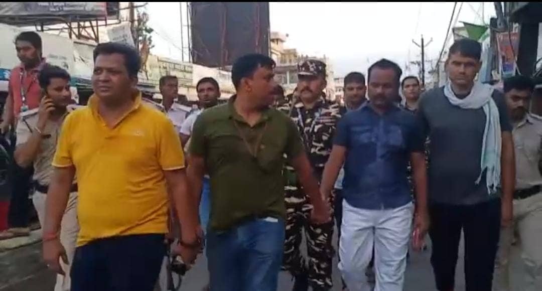 सीतामढ़ी: भारी मात्रा में हथियार के साथ तीन तस्कर गिरफ़्तार, नेपाल से मिले इनपुट पर हुई कार्रवाई