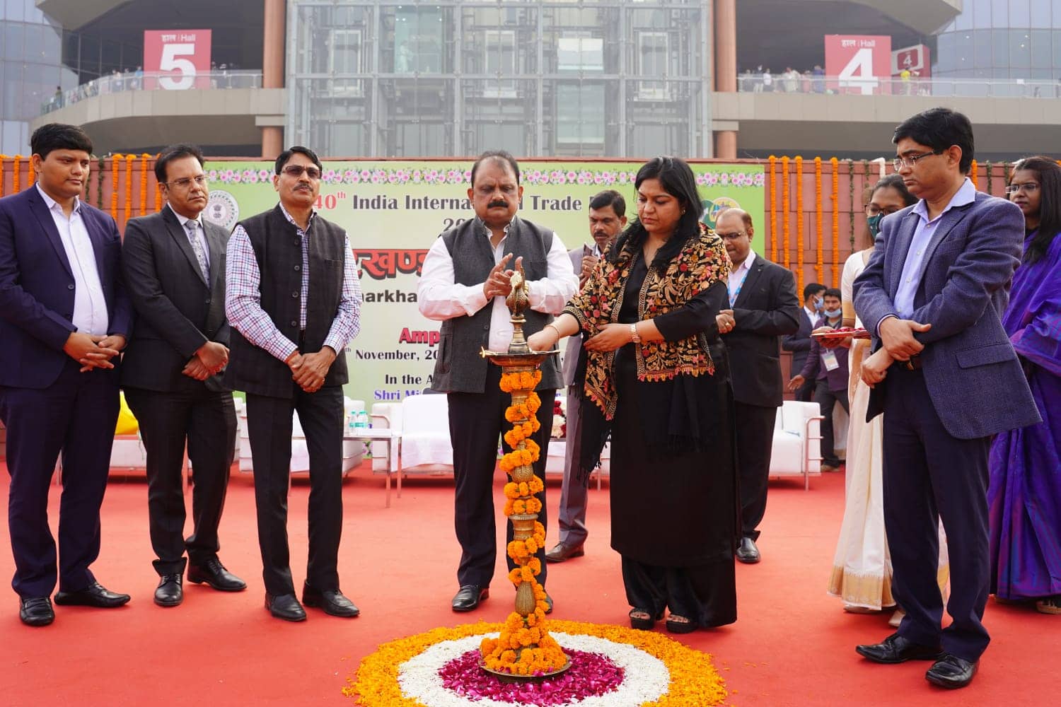 दिल्ली के प्रगति मैदान में अंतर्राष्ट्रीय व्यापार मेले के झारखण्डी लोक संस्कृति का प्रदर्शन