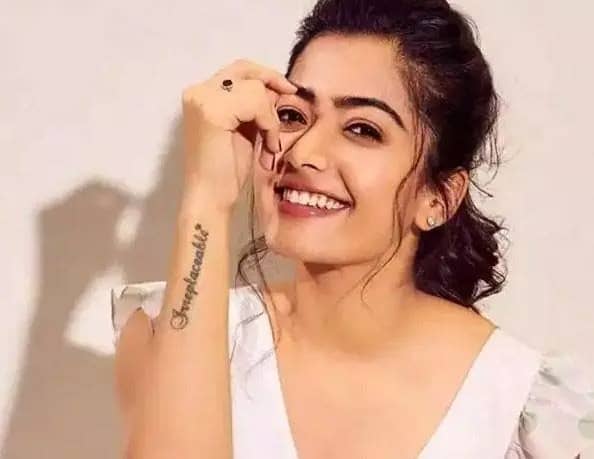 साउथ एक्ट्रेस रश्मिका ने अपनी पर्सनल लाइफ को लेकर किया बड़ा खुलासा, बताया गुपचुप तरीके से कर चुकीं है शादी!