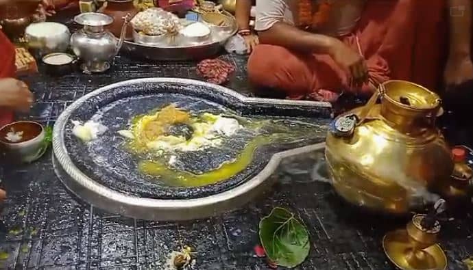 पुरुषोत्तम मास की अंतिम सोमवारी आज, दमे और मस्तिष्क से ग्रसित लोग ऐसे करें पूजा, मिलेगा लाभ