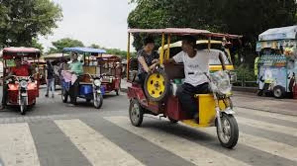 देवघर में तीन पहिया सवारी गाड़ी का किराया हुआ तय, अधिक  पैसे लेने वालों पर होगी कानूनी कार्रवाई 