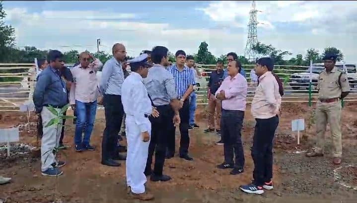 दुमका रेलवे स्टेशन पहुंचे आसनसोल रेल डिवीजन के डीआऱएम, कोल डंपिंग यार्ड का किया निरीक्षण
