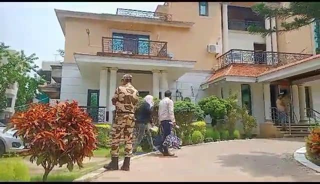 शराब घोटाला: झारखंड में बड़े अधिकारी ED की रडार पर, योगेंद्र दो बैग दस्तावेज लेकर पहुंचे ईडी दफ्तर