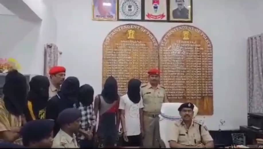 साहिबगंज में नशे के सौदागर सक्रिय, ब्राउन शुगर के साथ छह युवक गिरफ्तार 