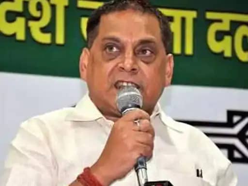 मोदी सरकार में वन नेशन वन एजुकेशन की बात करने की हिम्मत नहीं! जदयू का दावा बेतुके सवालों को उछाल रही है भाजपा