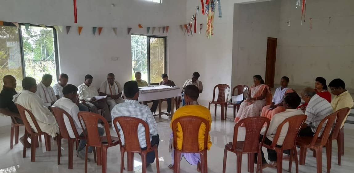 आदीवासी महासभा की जिला कमेटी की बैठक संपन्न, करम पर्व मनाने का लिया निर्णय