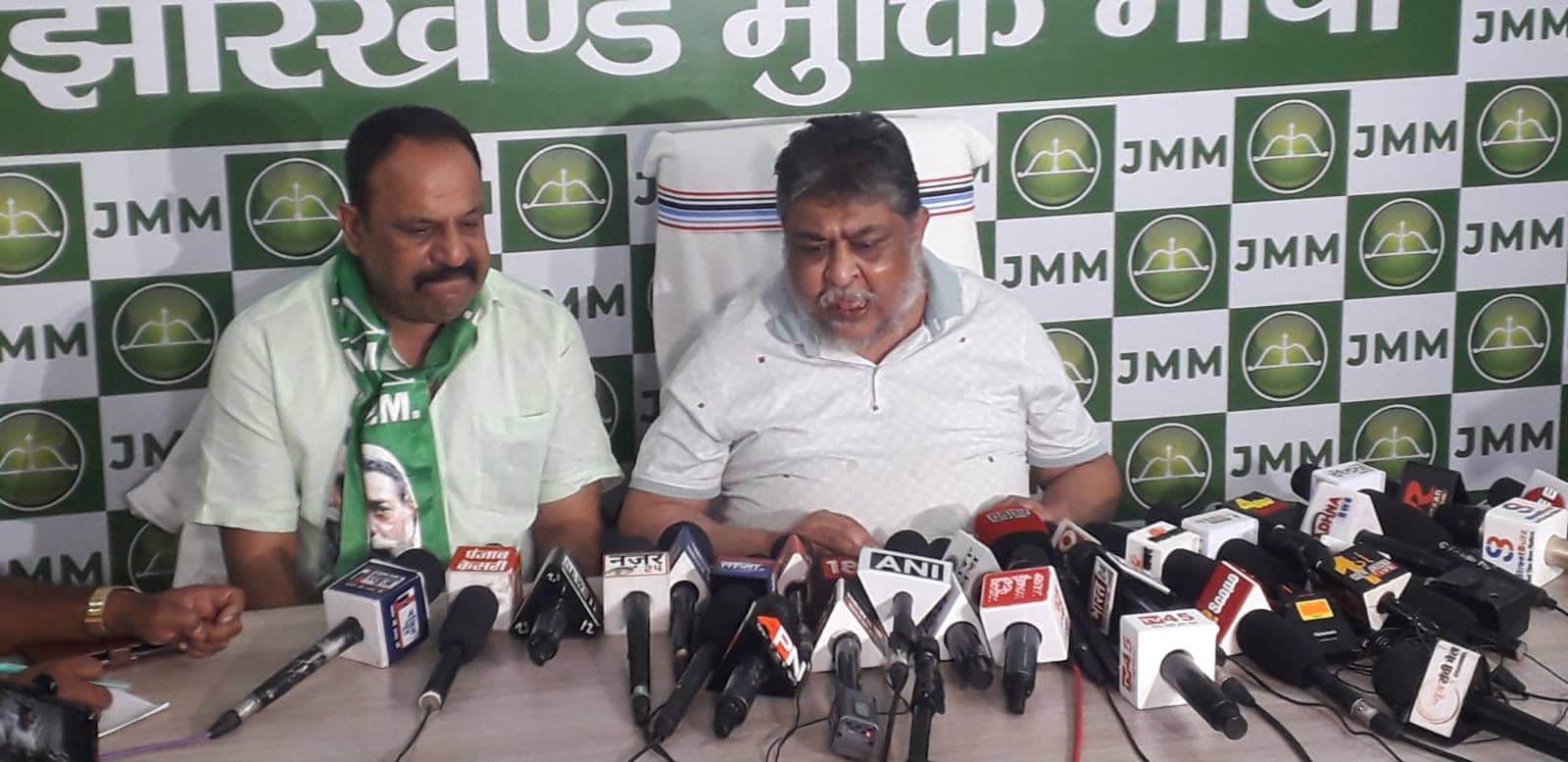 डुमरी फतह के बाद सातवें आसमान पर झामुमो का हौसला, लोकसभा चुनाव में भाजपा को 10 सीटों पर जमानत जब्त करवाने का दावा 