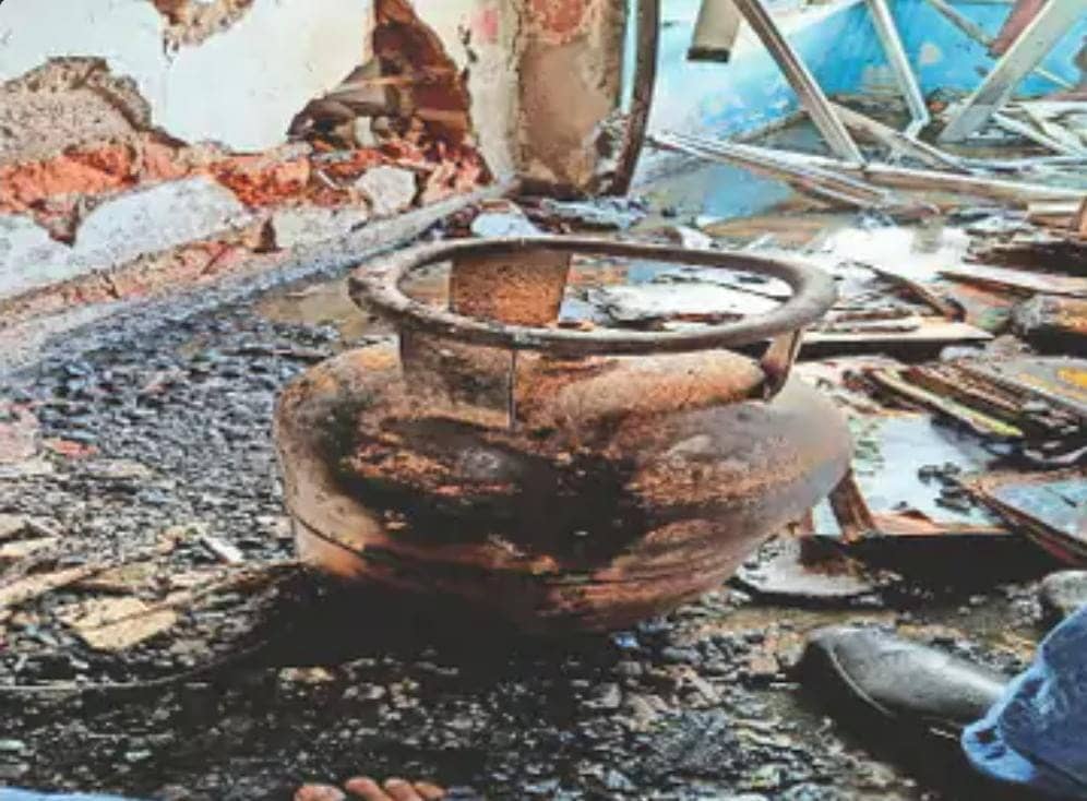 जमशेदपुर सिलेंडर ब्लास्ट केस: गैस एजेंसी के संचालक के मुताबिक नहीं फटी गैस की टंकी, फिर कैसे लगी आग, पुलिस कर रही है जांच