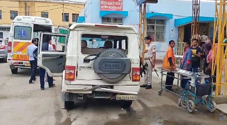 बिहार : राज्यपाल के काफिले में शामिल गाड़ी दुर्घटनाग्रस्त, महिला पुलिसकर्मी घायल