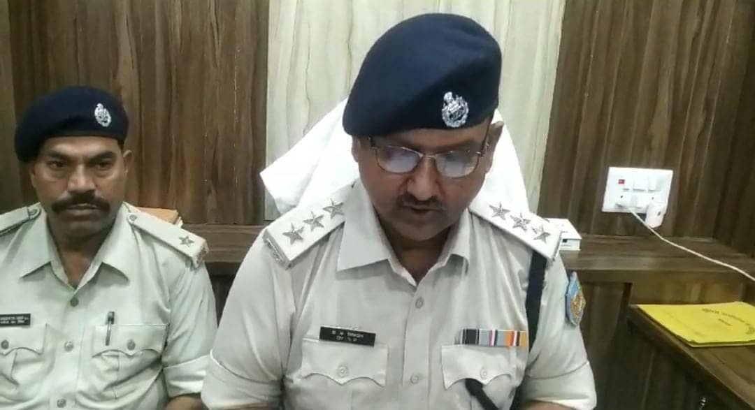 बोकारो: रंगदारी मामले में दो अपराधियों को पुलिस ने हथियार के साथ किया गिरफ्तार, जानें कैसा और कब का है मामला