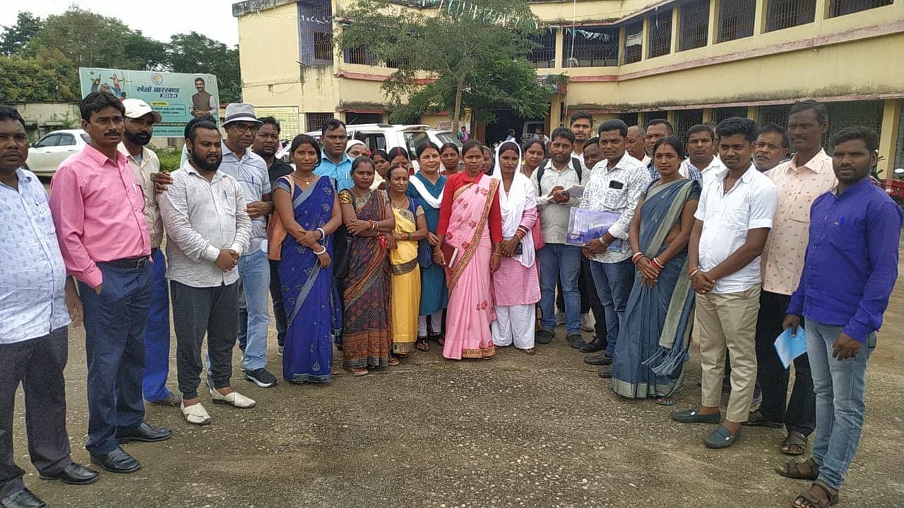 गोमिया के पंचायत समिति सदस्यों ने बैठक का किया बहिष्कार, जानिए क्या है मामला