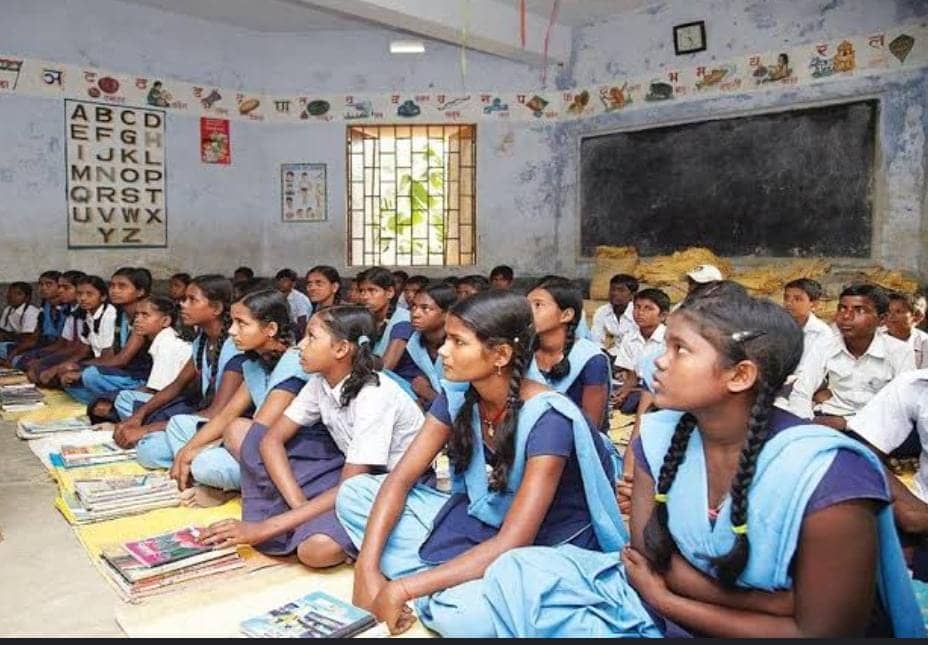 बिहार के सरकारी स्कूलों में एक लाख से अधिक विद्यार्थियों का नामांकन रद्द, जाने इसके पीछे की वजह
