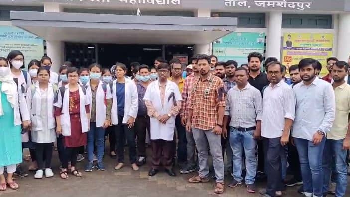 तीसरे दिन हड़ताल पर एमडीएम के डॉक्टर, OPD बंद होने से लौटे कई मरीज,  मेडिकल प्रोटेक्शन एक्ट लागू करने की मांग