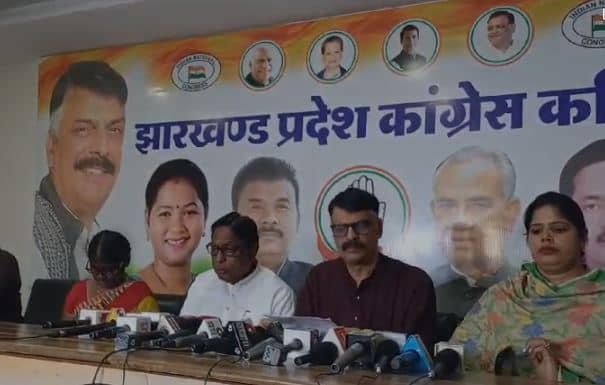 महिला आरक्षण मोदी का चुनावी झुनझुना!  कांग्रेस का दावा वर्ष 2029 तक मुमकिन नहीं इसका लागू होना