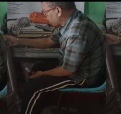 Saraikela:आदित्यपुर में शराब खरीदने से पहले हो जाएं सतर्क, धड़ल्ले से हो रही है मिलावट, जानें कैसे प्रिन्ट रेट से ज्यादा वसूले जा रहे पैसे   