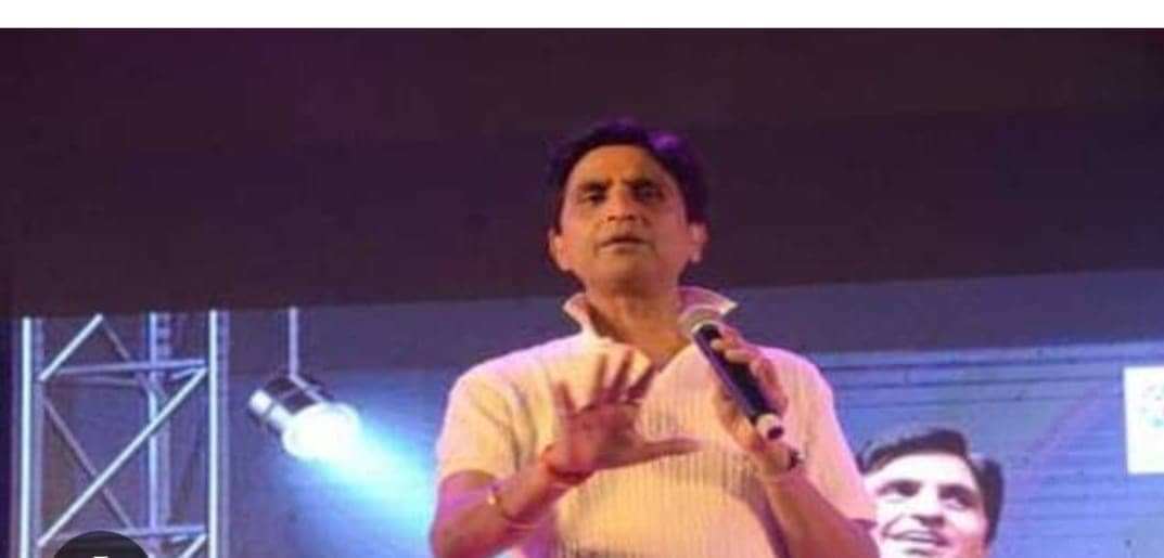 धनबाद पहुंचे कुमार विश्वास:कह डाला यह वह धरती है, जहां जमीन के नीचे आग  और ऊपर AK 47 की आवाज है