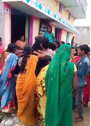 गढ़वा: राशन को लेकर पीडीएस लाभुकों ने की मारपीट,जानिए क्या है पूरा मामला